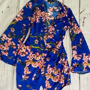 Gorgeous satin floral print dress! Only worn once!